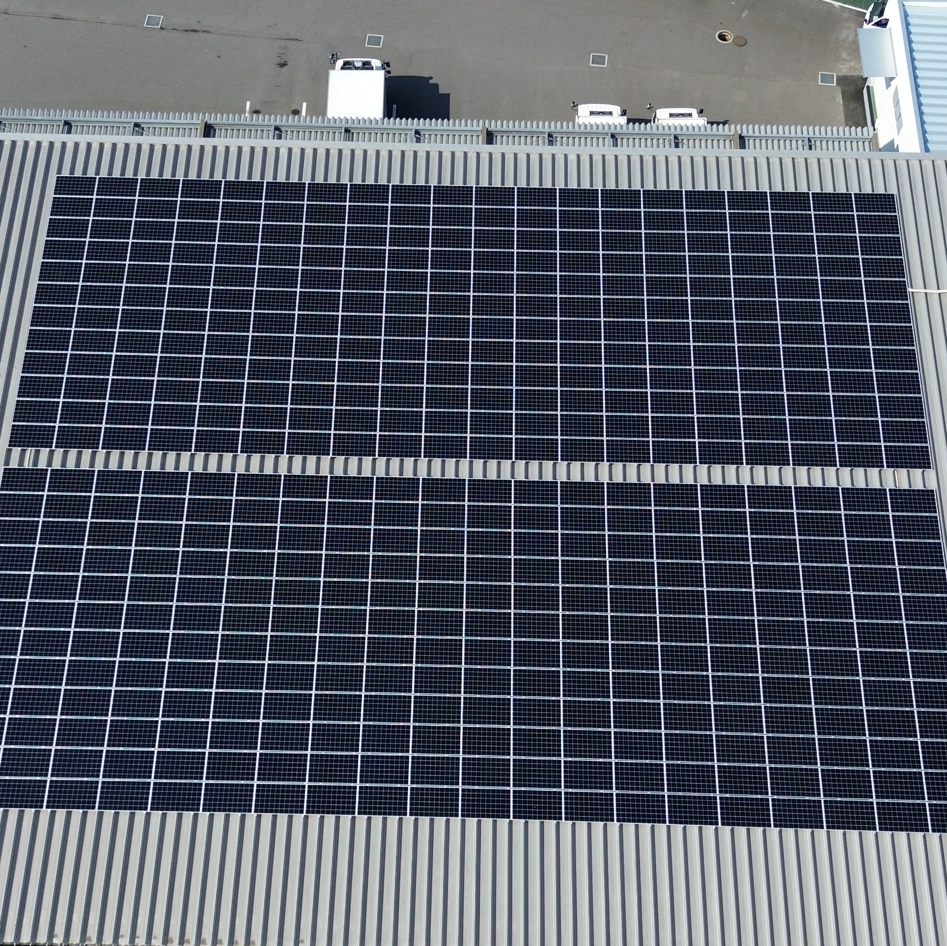 産業用太陽光発電システムの画像